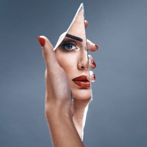 اثر آینه‌ای بدن