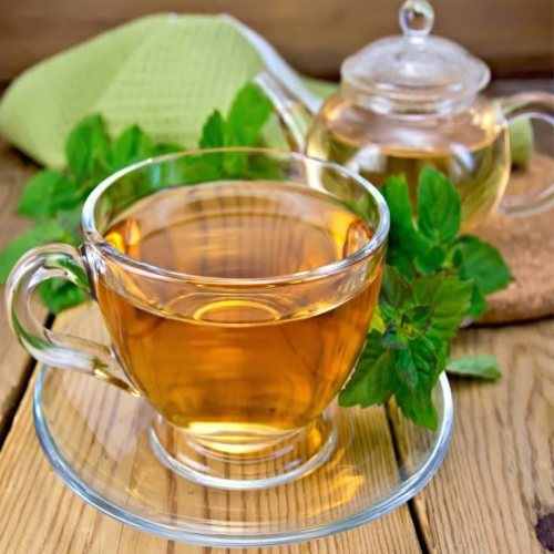 فواید چای نعناع برای بهبود هضم و کاهش نفخ